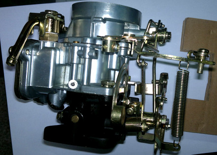 Машинные части Ниссан Дж15 карбюратора топливных систем автоматические 12 месяца гарантии
